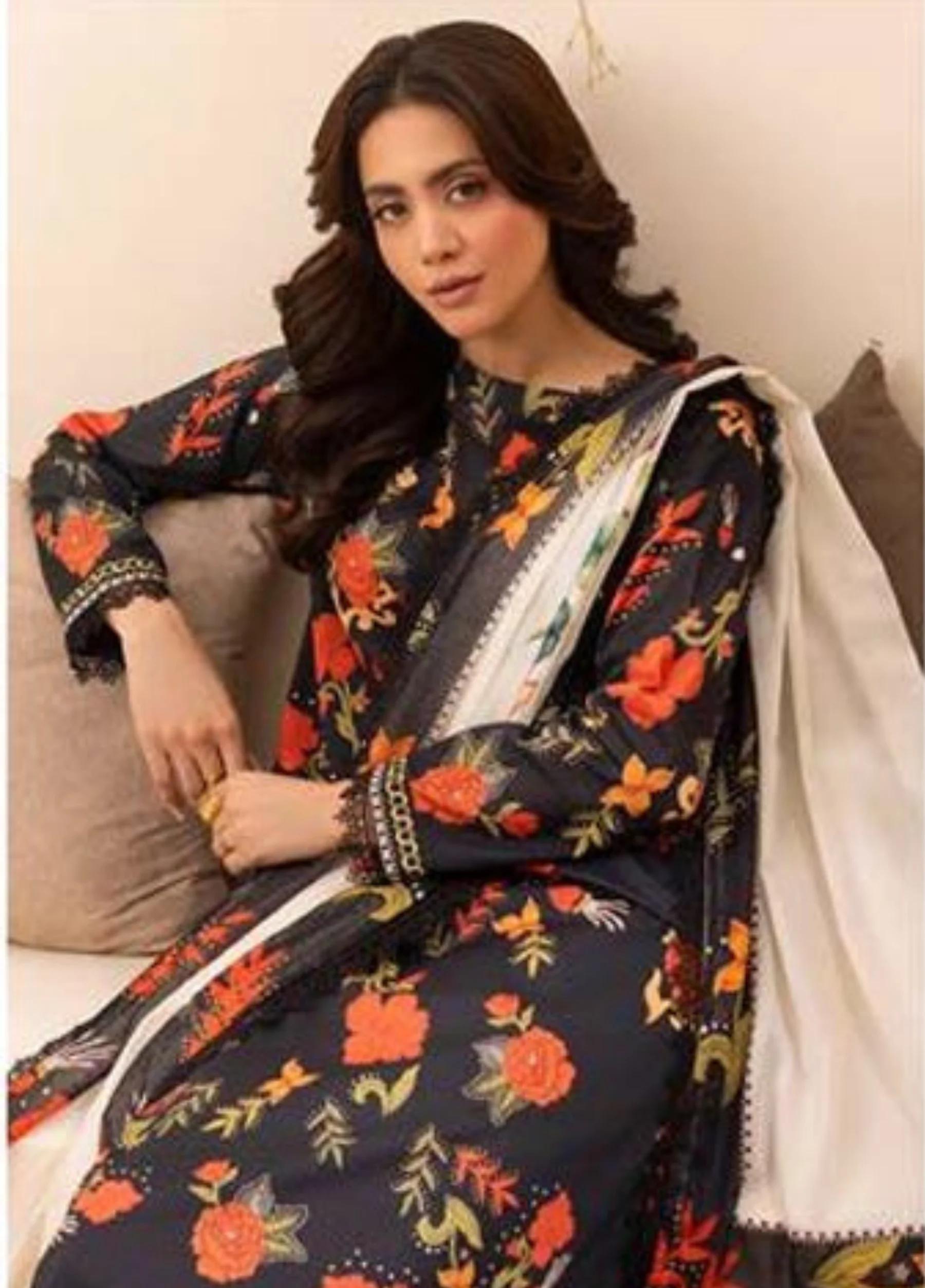 Haseen By Rangreza – Unstitched 3 PC Lawn Collection | Art 08