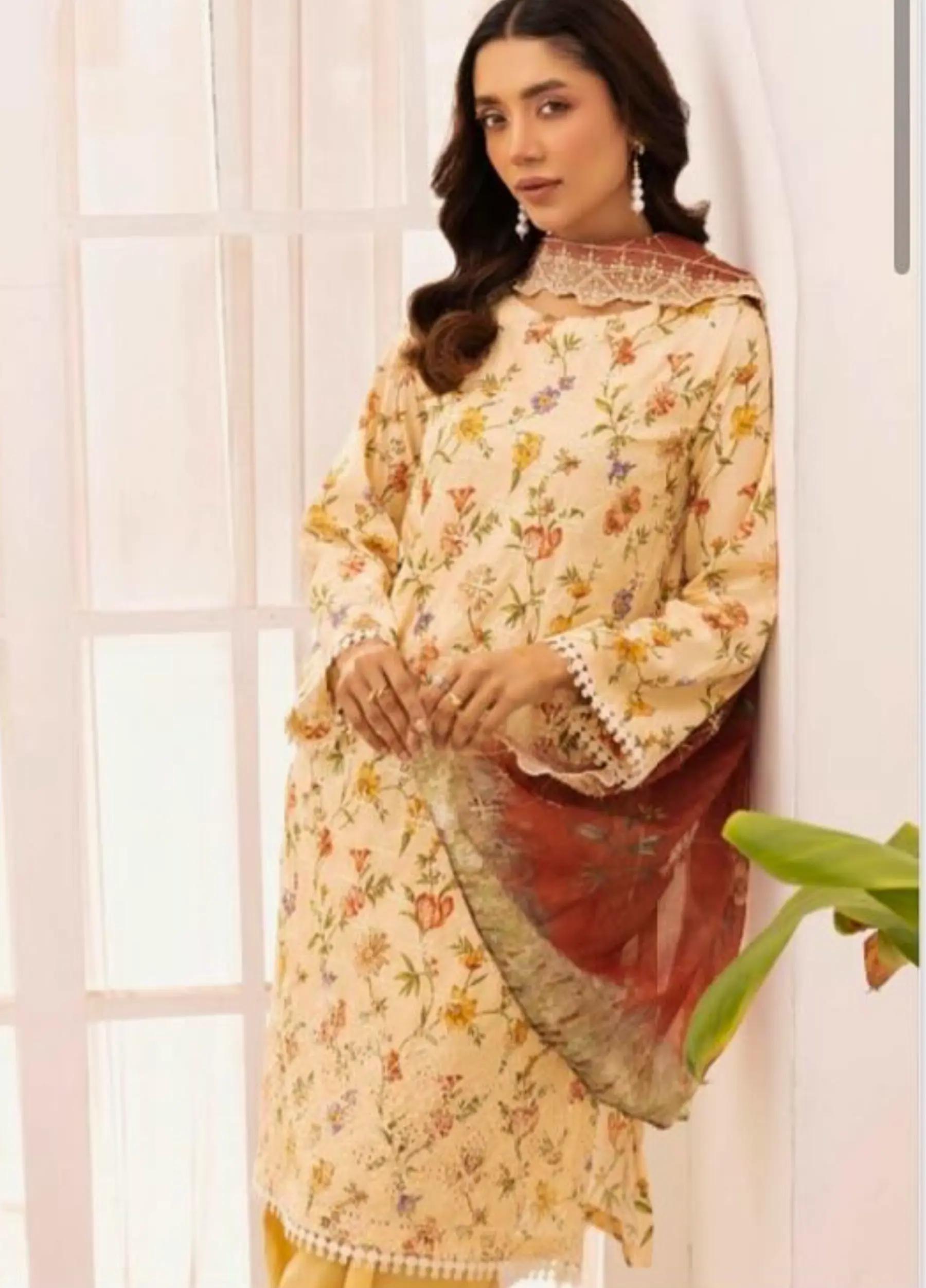 Rangreza Festive Embroidery Collection 3 Piece Suit – Article 02